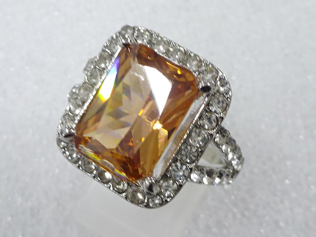 Japanese Kimono / Antique Accessories Metal